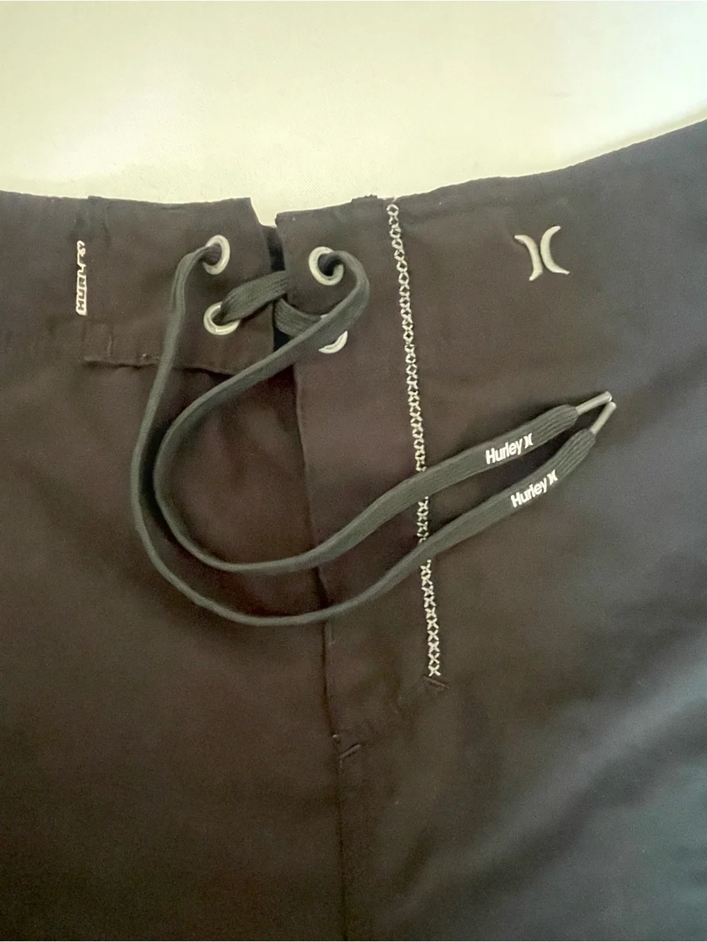 Hurley classic black